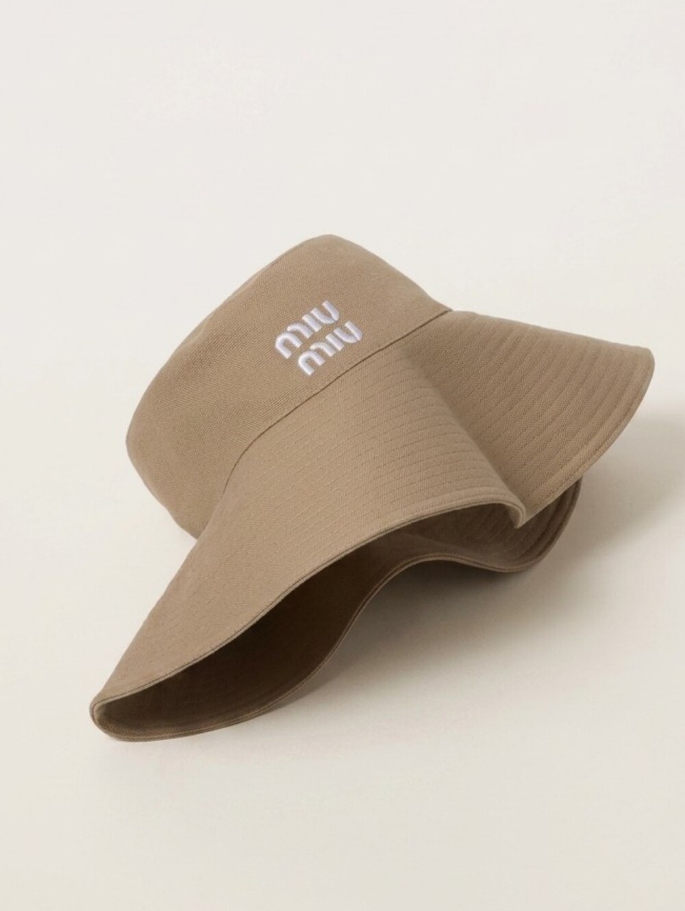 🔥NEW‼️✨️ MIU MIU ✨️ Tan Beige Wide Brim Hat w. White Logo - Women Men Unisex - Picture 12 of 15